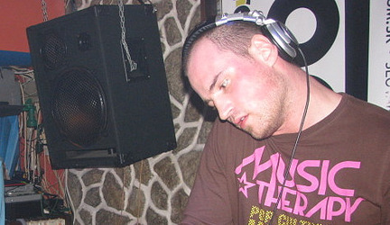 DJ Top Chart - Facet @ apríl 2009
