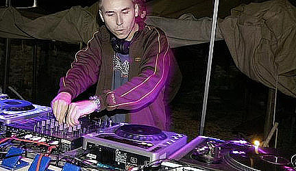 DJ Top Chart - Nisiru @ apríl 2009
